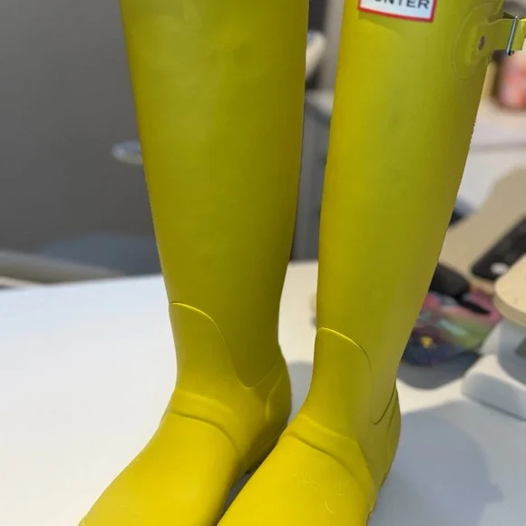 💚Hunter Original Tall Rain Boots – Yellow-Green - Picture 6 of 9